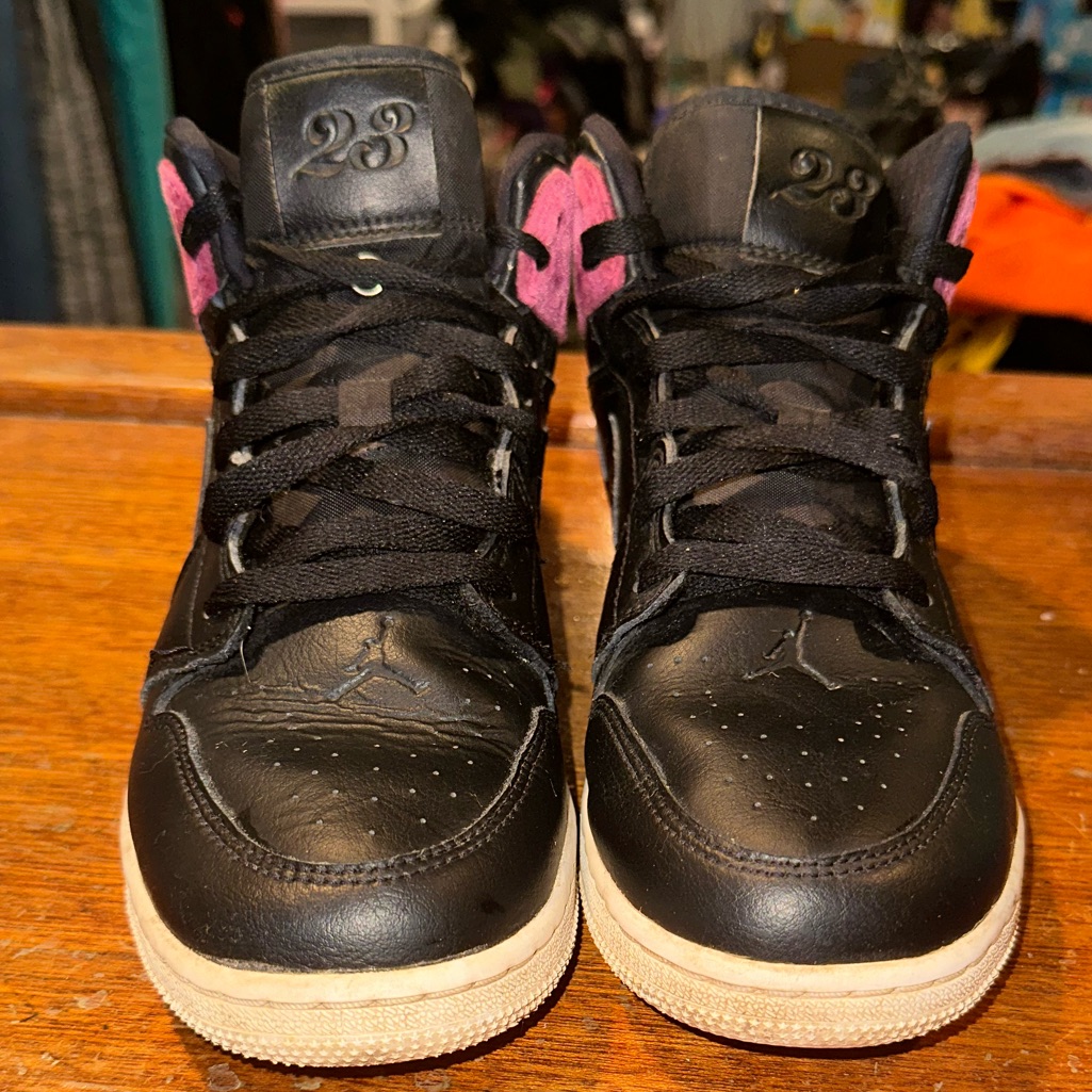 Kids Nike Air Jordan 1 Mid Bow Size 6.5y